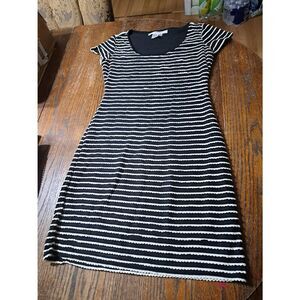 Small Studio M Black Off White Short Sleeve Midi Dress with Scalloped Design